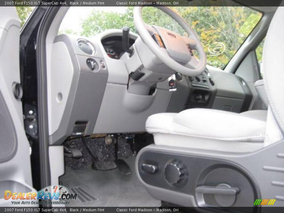 2007 Ford F150 XLT SuperCab 4x4 Black / Medium Flint Photo #11