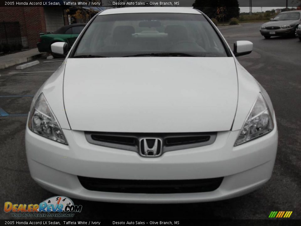 2005 Honda Accord LX Sedan Taffeta White / Ivory Photo #3