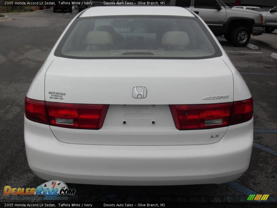 2005 Honda Accord LX Sedan Taffeta White / Ivory Photo #7