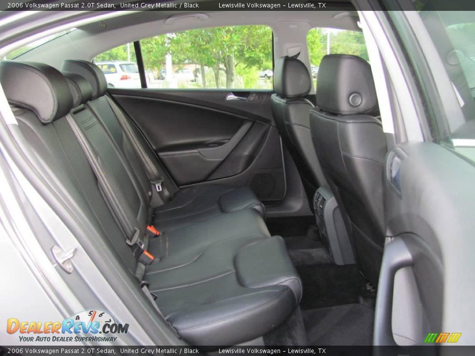 2006 Volkswagen Passat 2.0T Sedan United Grey Metallic / Black Photo #11