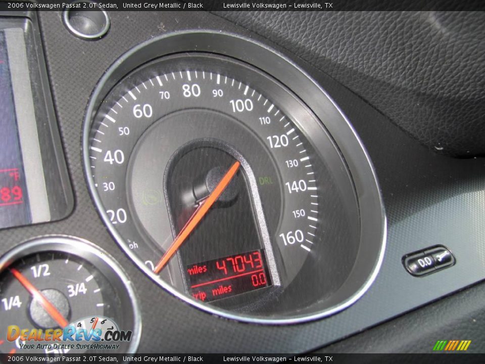 2006 Volkswagen Passat 2.0T Sedan United Grey Metallic / Black Photo #20