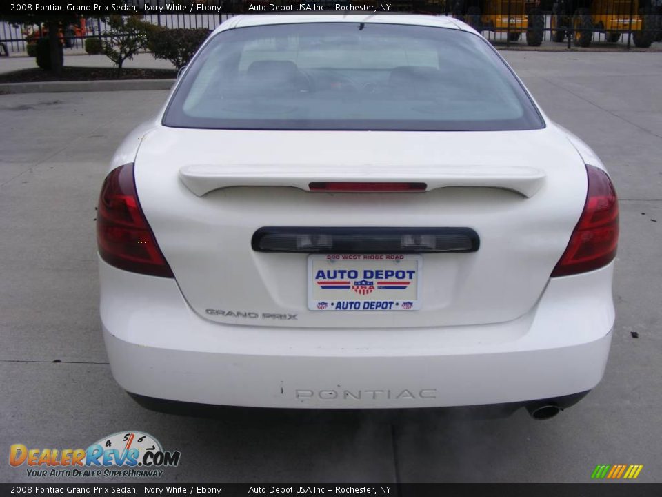 2008 Pontiac Grand Prix Sedan Ivory White / Ebony Photo #6