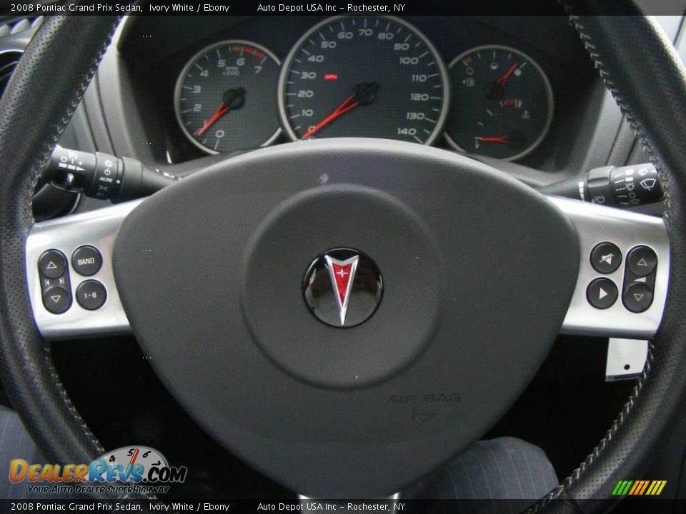 2008 Pontiac Grand Prix Sedan Ivory White / Ebony Photo #13