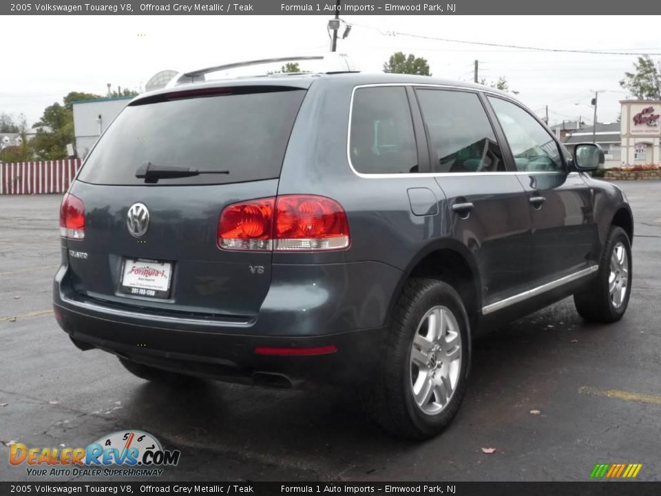 2005 Volkswagen Touareg V8 Offroad Grey Metallic / Teak Photo #3