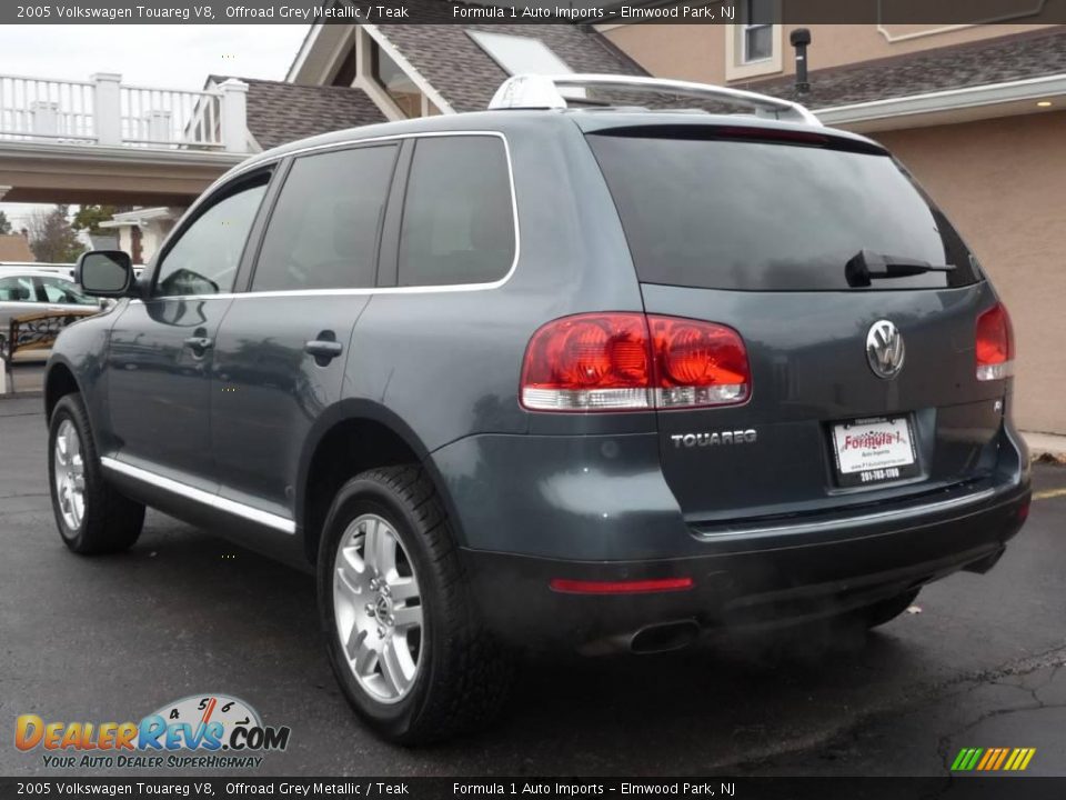 2005 Volkswagen Touareg V8 Offroad Grey Metallic / Teak Photo #4