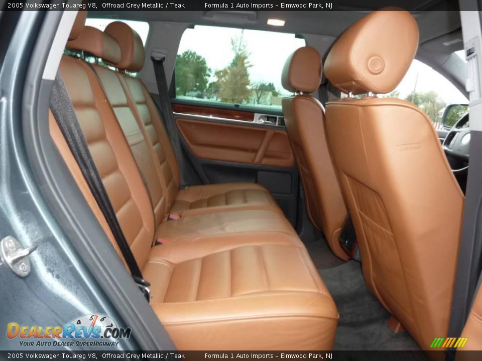 2005 Volkswagen Touareg V8 Offroad Grey Metallic / Teak Photo #7