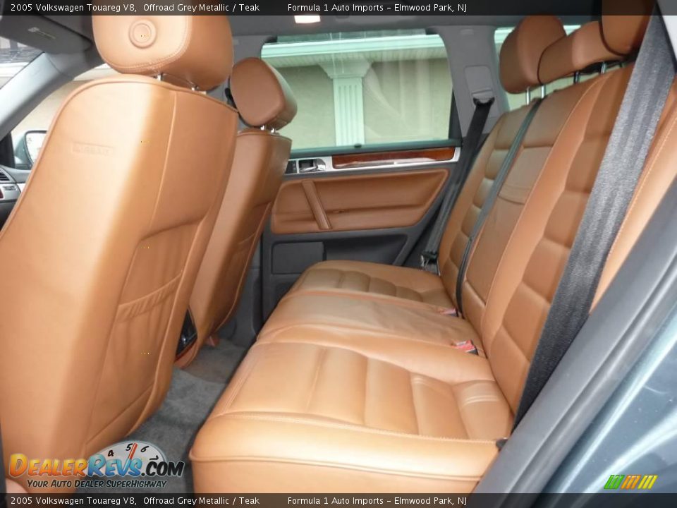 2005 Volkswagen Touareg V8 Offroad Grey Metallic / Teak Photo #8