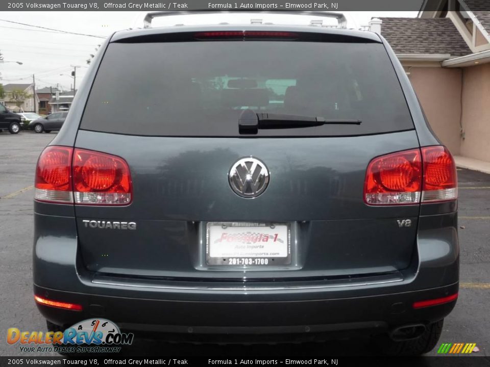 2005 Volkswagen Touareg V8 Offroad Grey Metallic / Teak Photo #19