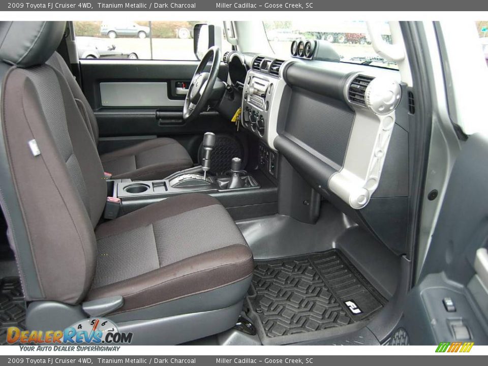 2009 Toyota FJ Cruiser 4WD Titanium Metallic / Dark Charcoal Photo #11