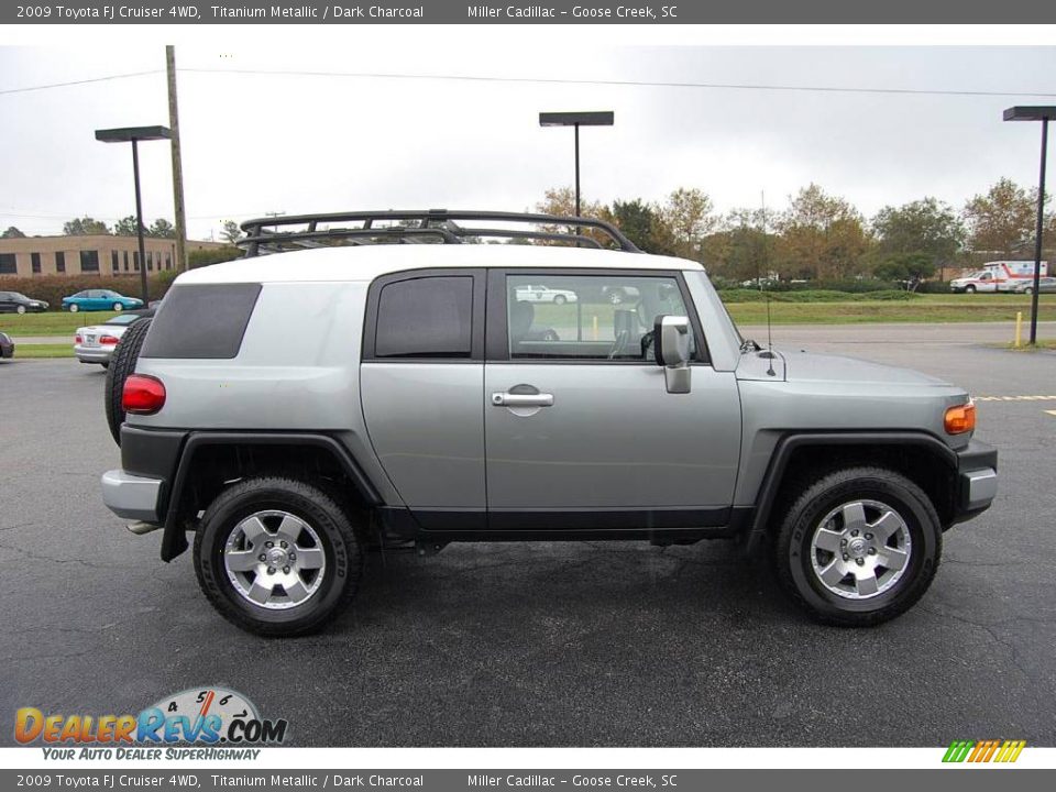2009 Toyota FJ Cruiser 4WD Titanium Metallic / Dark Charcoal Photo #14
