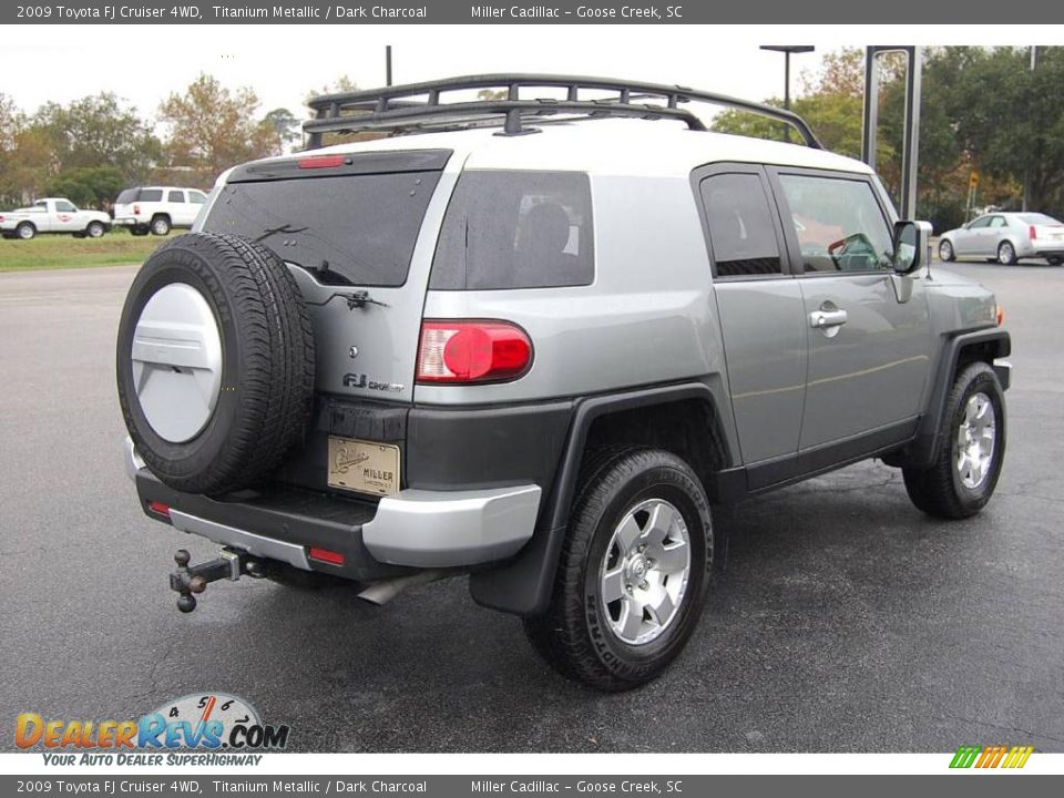 2009 Toyota FJ Cruiser 4WD Titanium Metallic / Dark Charcoal Photo #15