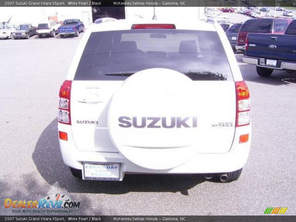 2007 Suzuki Grand Vitara XSport White Pearl / Black Photo #4