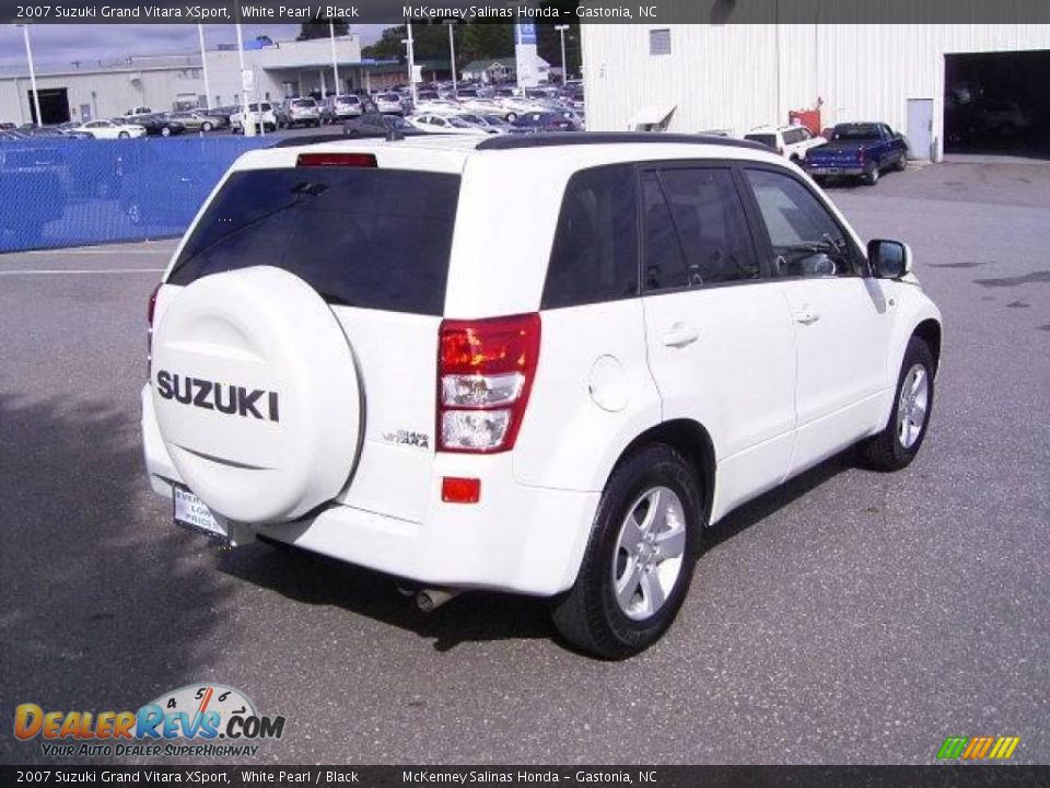 2007 Suzuki Grand Vitara XSport White Pearl / Black Photo #5