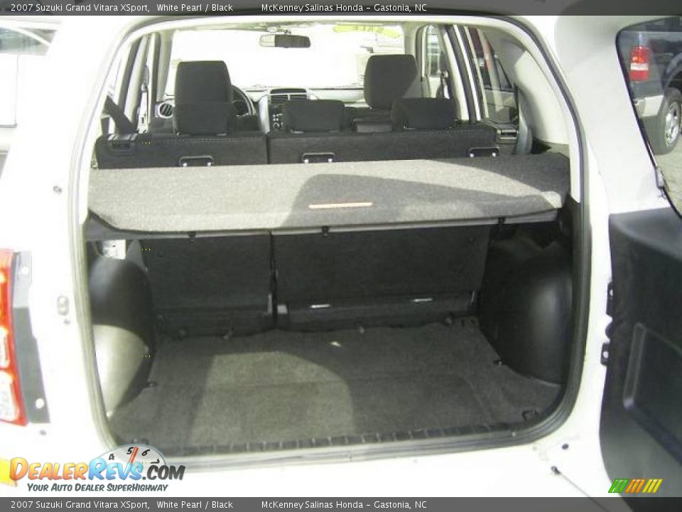 2007 Suzuki Grand Vitara XSport White Pearl / Black Photo #13