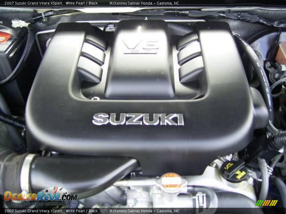2007 Suzuki Grand Vitara XSport White Pearl / Black Photo #22