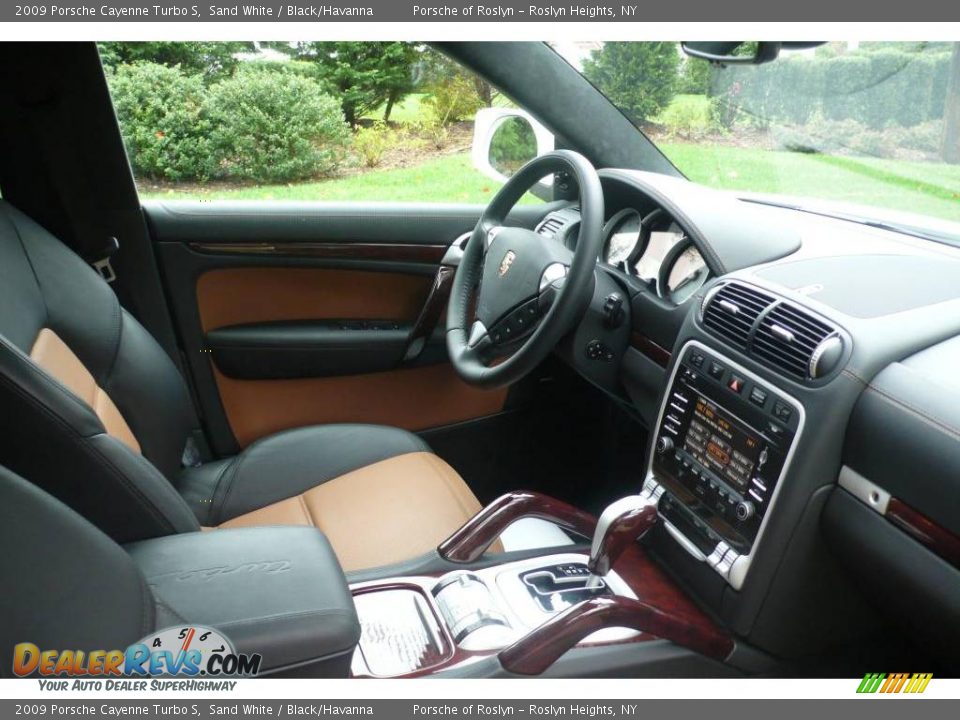 2009 Porsche Cayenne Turbo S Sand White / Black/Havanna Photo #22
