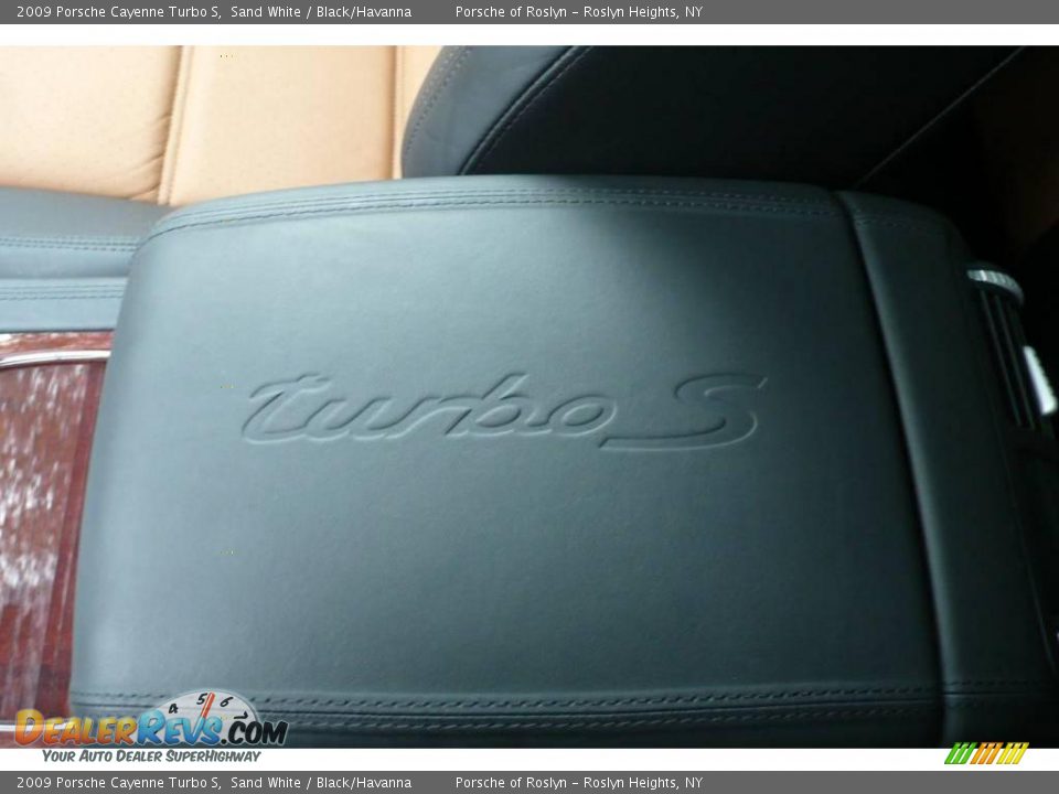 2009 Porsche Cayenne Turbo S Sand White / Black/Havanna Photo #25