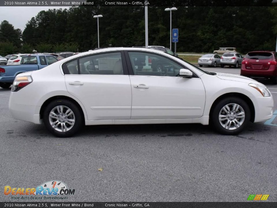 2010 Nissan Altima 2.5 S Winter Frost White / Blond Photo #6