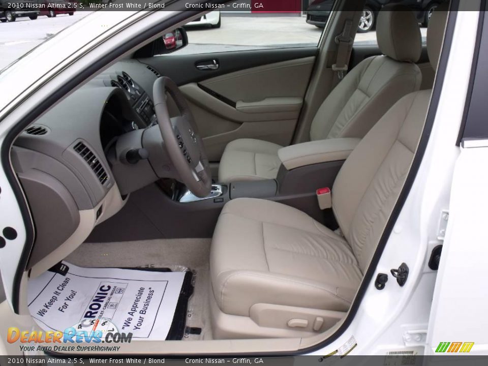 2010 Nissan Altima 2.5 S Winter Frost White / Blond Photo #10