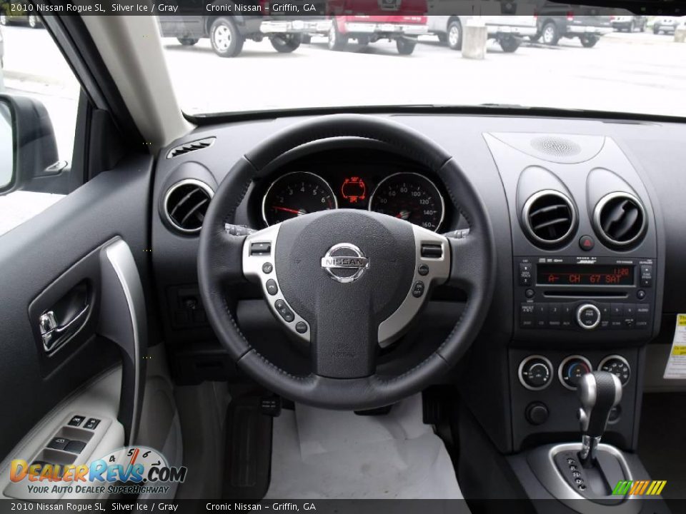 2010 Nissan Rogue SL Silver Ice / Gray Photo #9