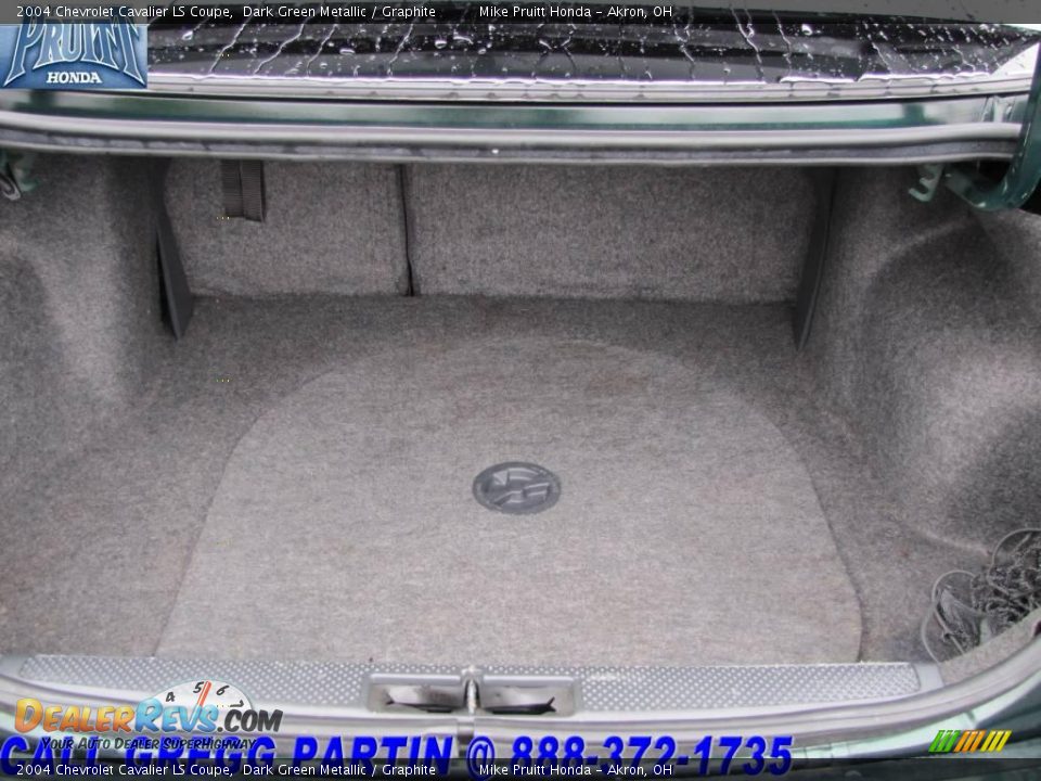 2004 Chevrolet Cavalier LS Coupe Dark Green Metallic / Graphite Photo #10
