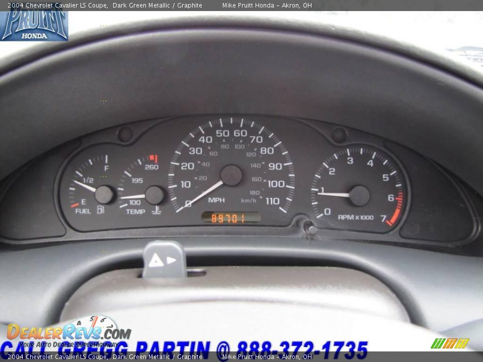 2004 Chevrolet Cavalier LS Coupe Dark Green Metallic / Graphite Photo #15