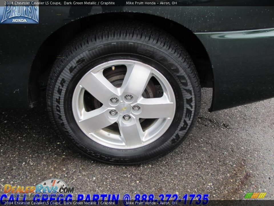 2004 Chevrolet Cavalier LS Coupe Dark Green Metallic / Graphite Photo #23