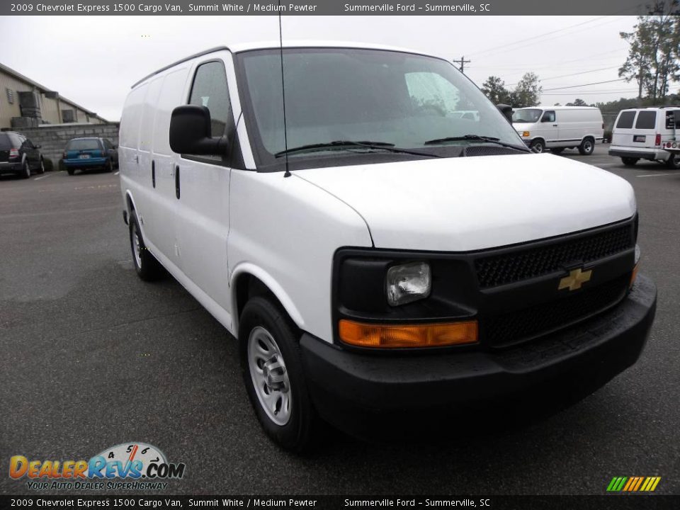 2009 Chevrolet Express 1500 Cargo Van Summit White / Medium Pewter Photo #1