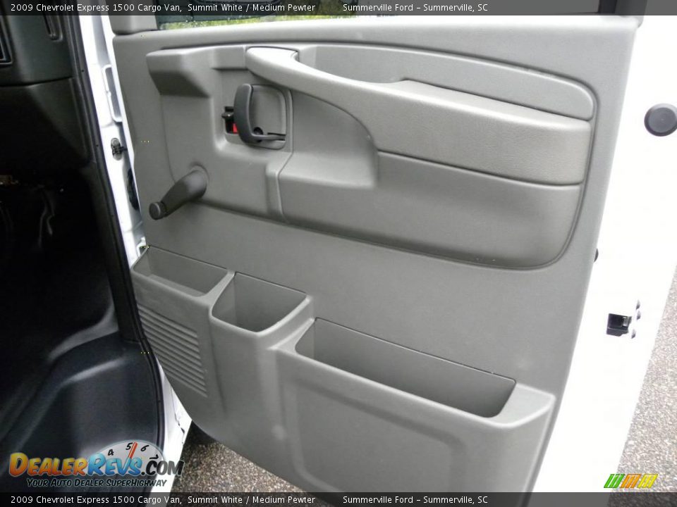 2009 Chevrolet Express 1500 Cargo Van Summit White / Medium Pewter Photo #7