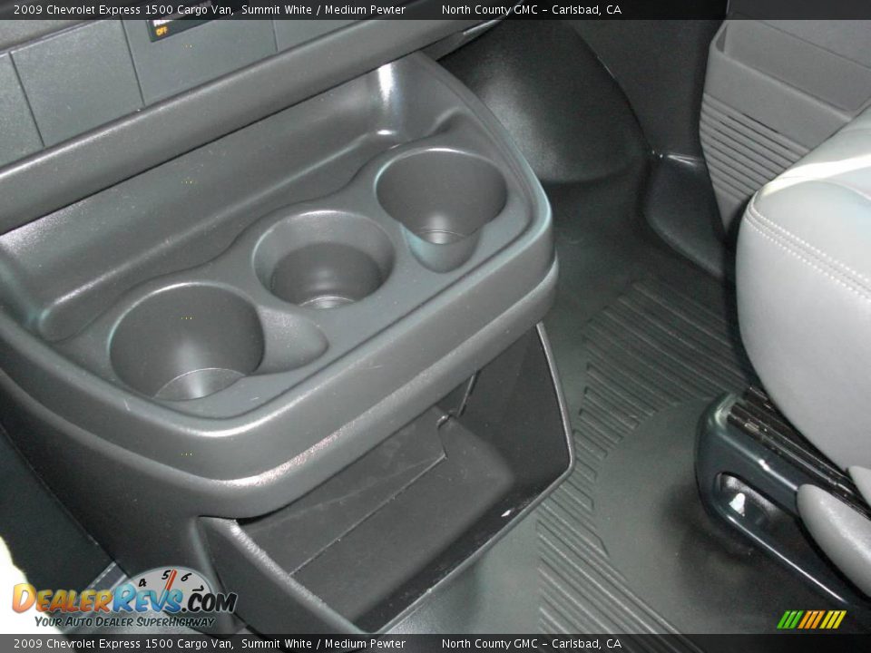 2009 Chevrolet Express 1500 Cargo Van Summit White / Medium Pewter Photo #20