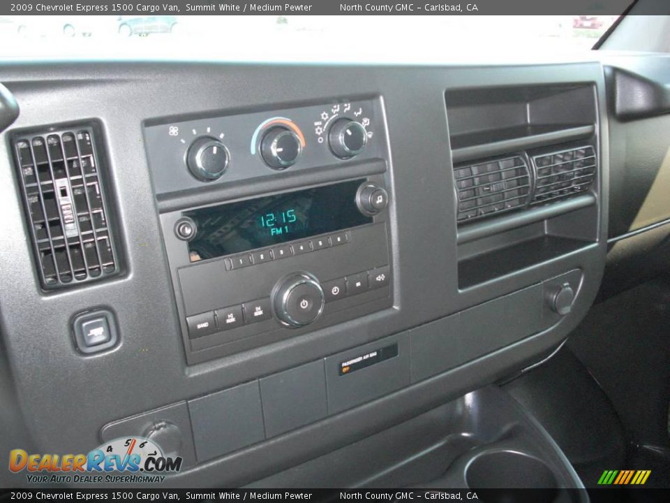 2009 Chevrolet Express 1500 Cargo Van Summit White / Medium Pewter Photo #22
