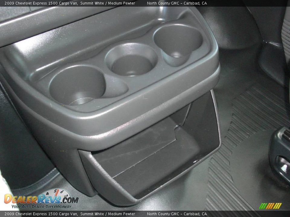 2009 Chevrolet Express 1500 Cargo Van Summit White / Medium Pewter Photo #24