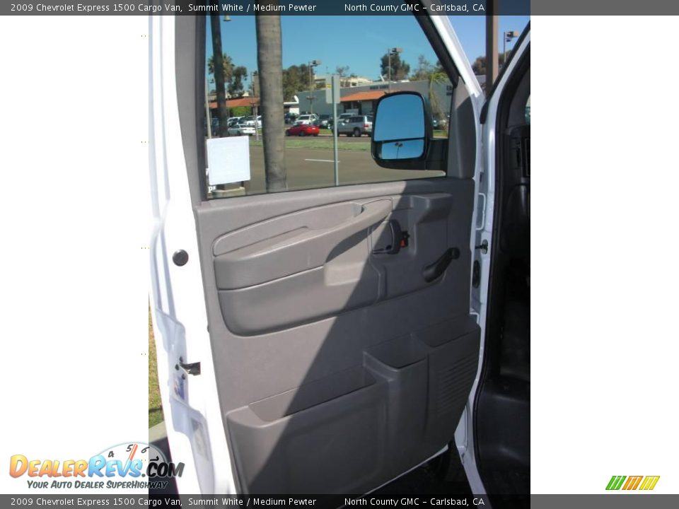 2009 Chevrolet Express 1500 Cargo Van Summit White / Medium Pewter Photo #27