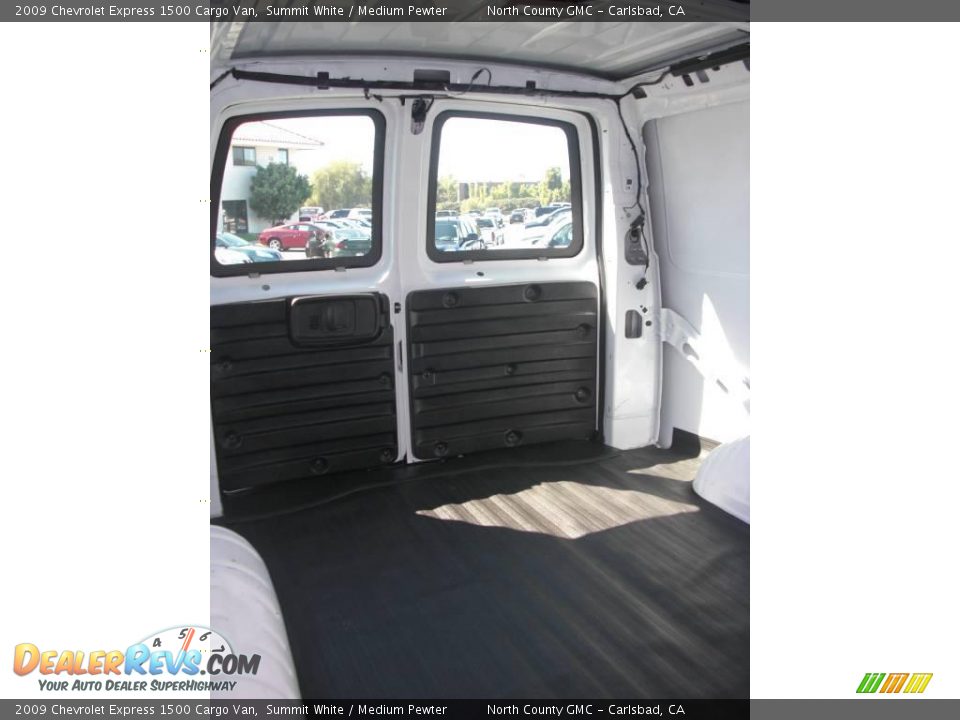 2009 Chevrolet Express 1500 Cargo Van Summit White / Medium Pewter Photo #32