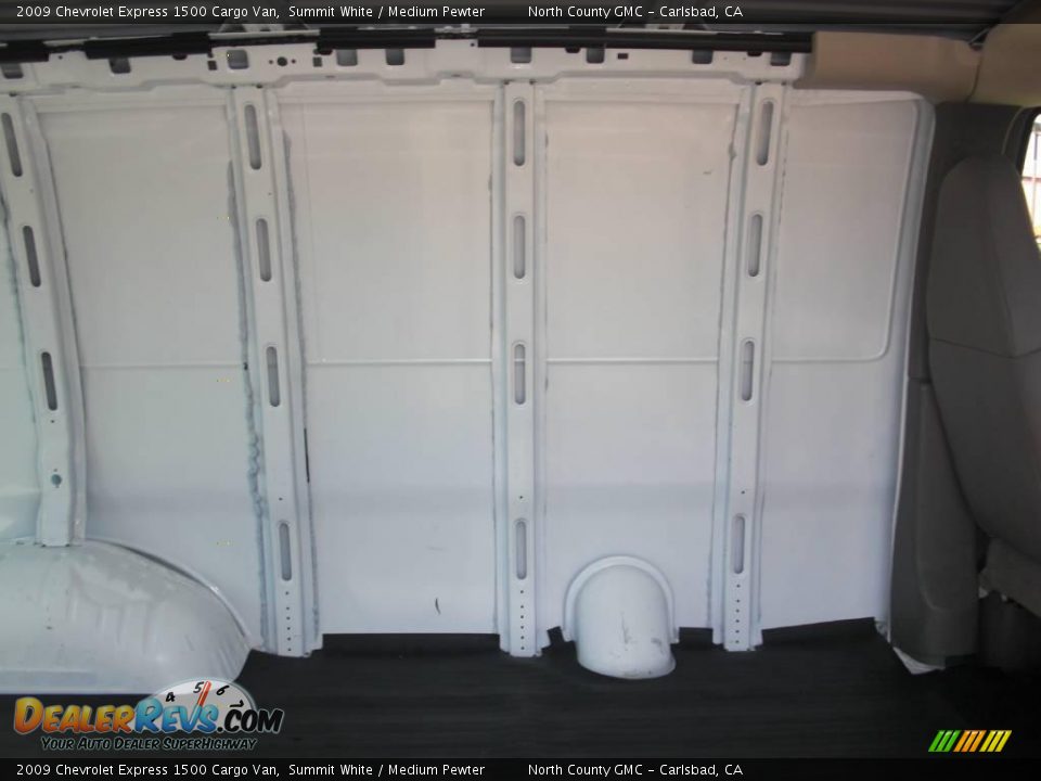 2009 Chevrolet Express 1500 Cargo Van Summit White / Medium Pewter Photo #33