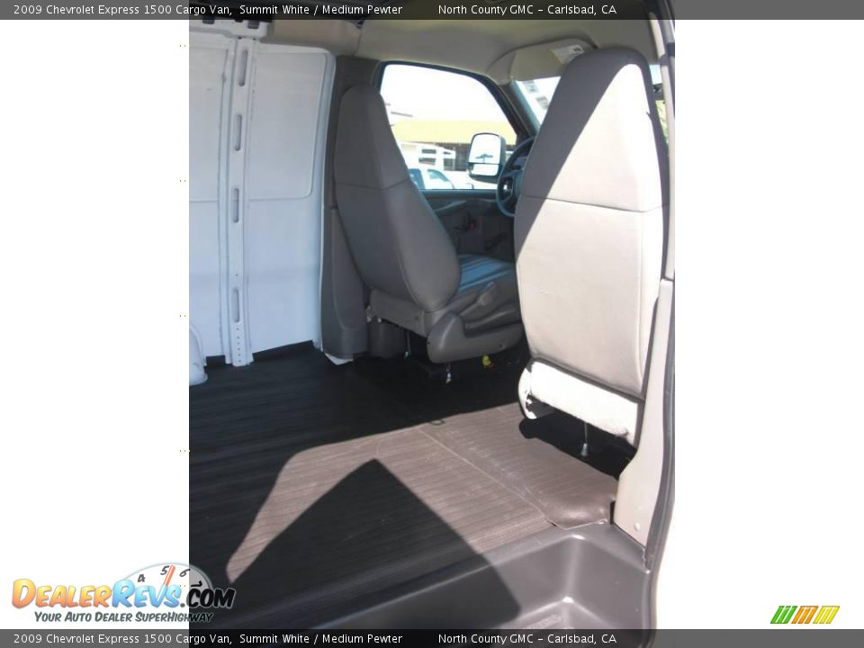 2009 Chevrolet Express 1500 Cargo Van Summit White / Medium Pewter Photo #34