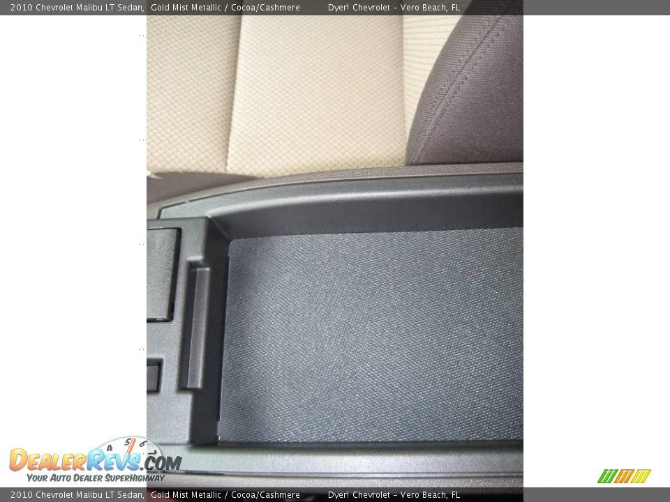 2010 Chevrolet Malibu LT Sedan Gold Mist Metallic / Cocoa/Cashmere Photo #17