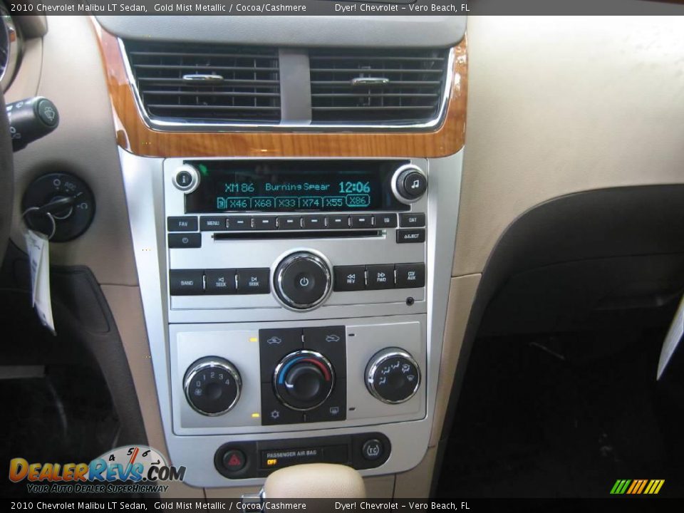 2010 Chevrolet Malibu LT Sedan Gold Mist Metallic / Cocoa/Cashmere Photo #20