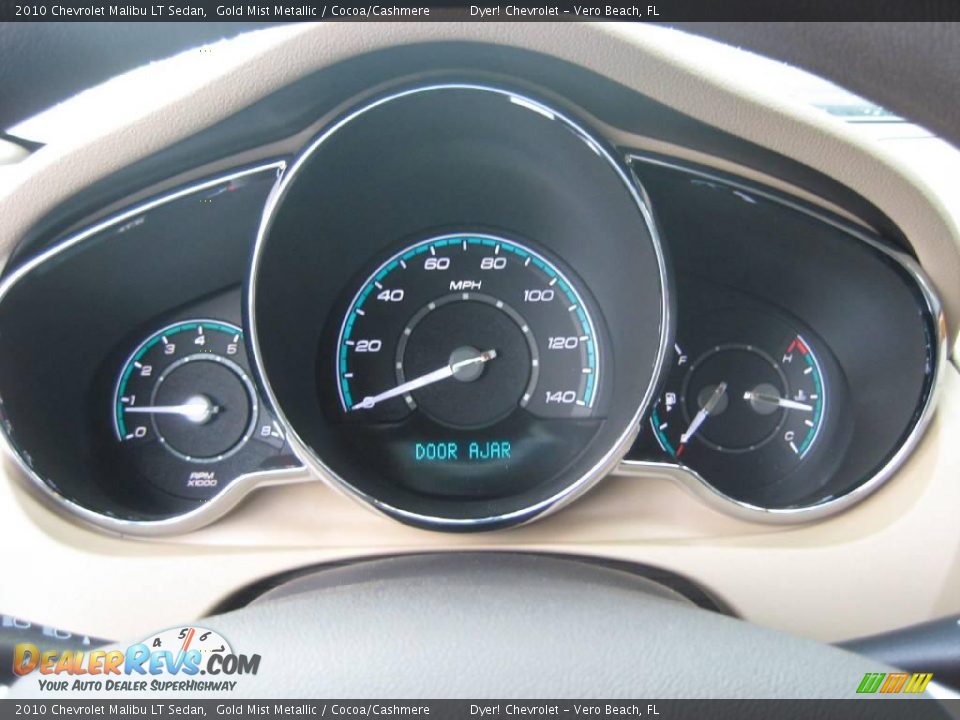 2010 Chevrolet Malibu LT Sedan Gold Mist Metallic / Cocoa/Cashmere Photo #22