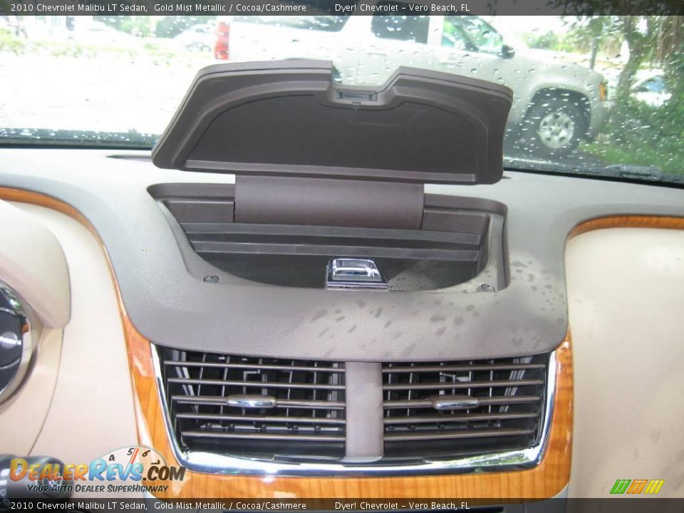 2010 Chevrolet Malibu LT Sedan Gold Mist Metallic / Cocoa/Cashmere Photo #23
