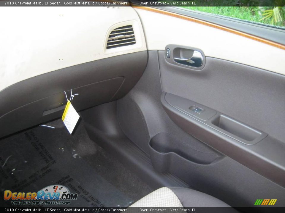 2010 Chevrolet Malibu LT Sedan Gold Mist Metallic / Cocoa/Cashmere Photo #25
