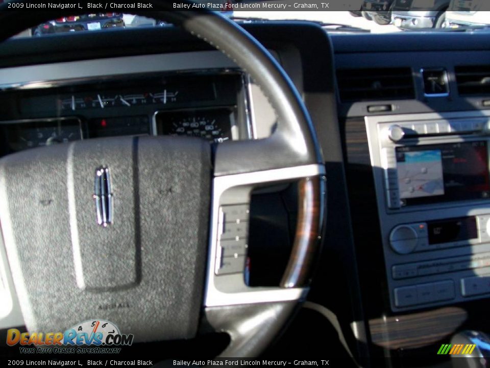 2009 Lincoln Navigator L Black / Charcoal Black Photo #3
