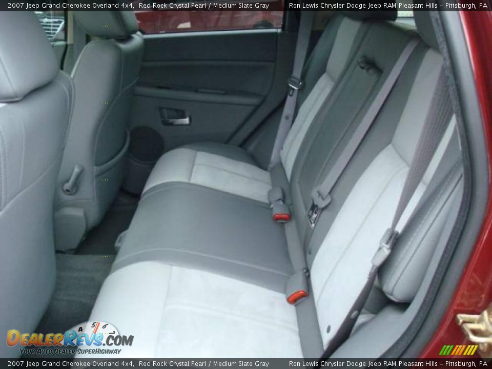 2007 Jeep Grand Cherokee Overland 4x4 Red Rock Crystal Pearl / Medium Slate Gray Photo #20