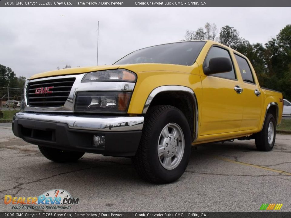 2006 GMC Canyon SLE Z85 Crew Cab Flame Yellow / Dark Pewter Photo #2