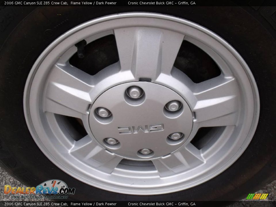 2006 GMC Canyon SLE Z85 Crew Cab Flame Yellow / Dark Pewter Photo #9