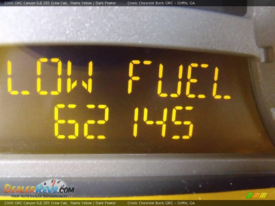 2006 GMC Canyon SLE Z85 Crew Cab Flame Yellow / Dark Pewter Photo #20