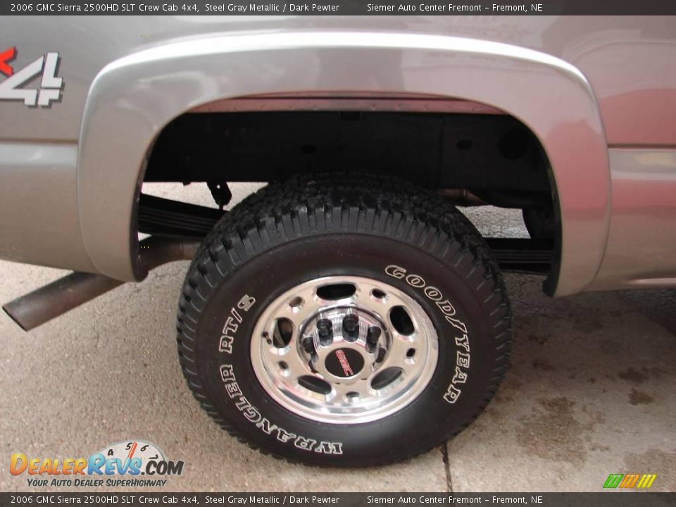 2006 GMC Sierra 2500HD SLT Crew Cab 4x4 Steel Gray Metallic / Dark Pewter Photo #17