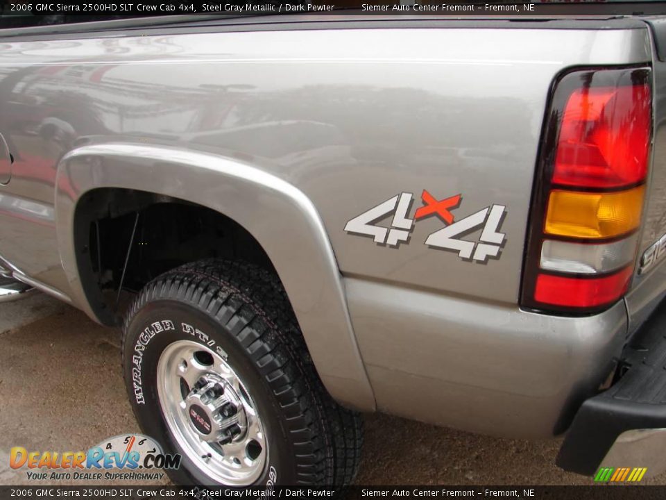 2006 GMC Sierra 2500HD SLT Crew Cab 4x4 Steel Gray Metallic / Dark Pewter Photo #23