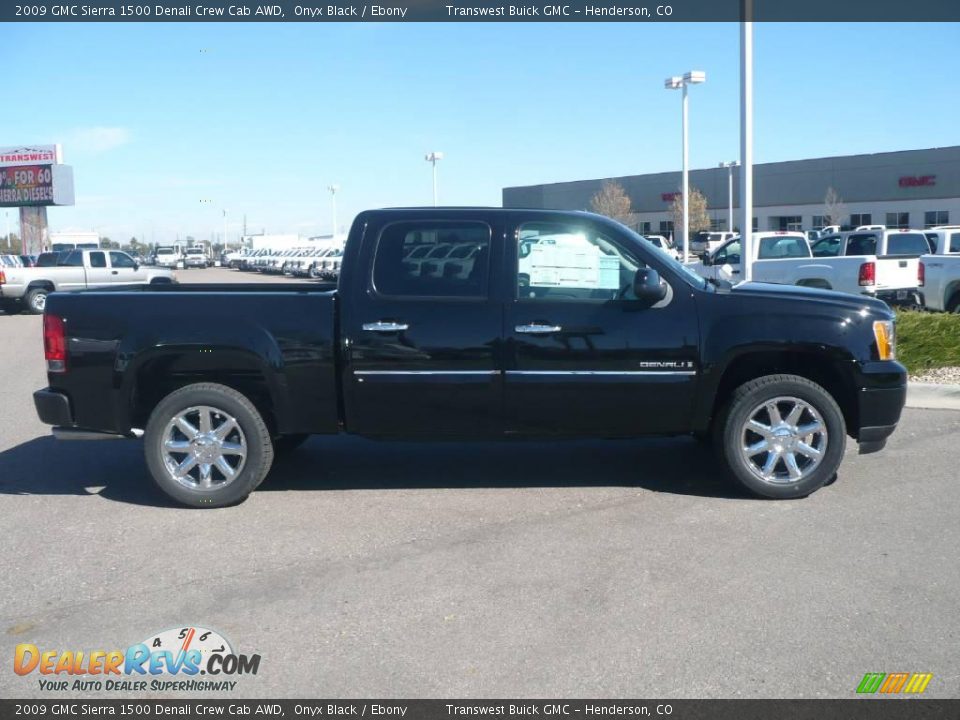 2009 GMC Sierra 1500 Denali Crew Cab AWD Onyx Black / Ebony Photo #3