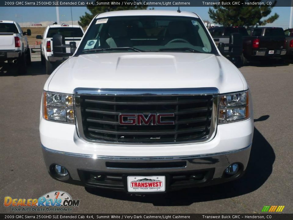 2009 GMC Sierra 2500HD SLE Extended Cab 4x4 Summit White / Very Dark Cashmere/Light Cashmere Photo #2